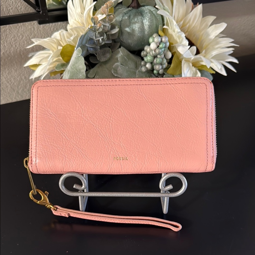Fossil Logan Pink Leather Zip Around Wallet